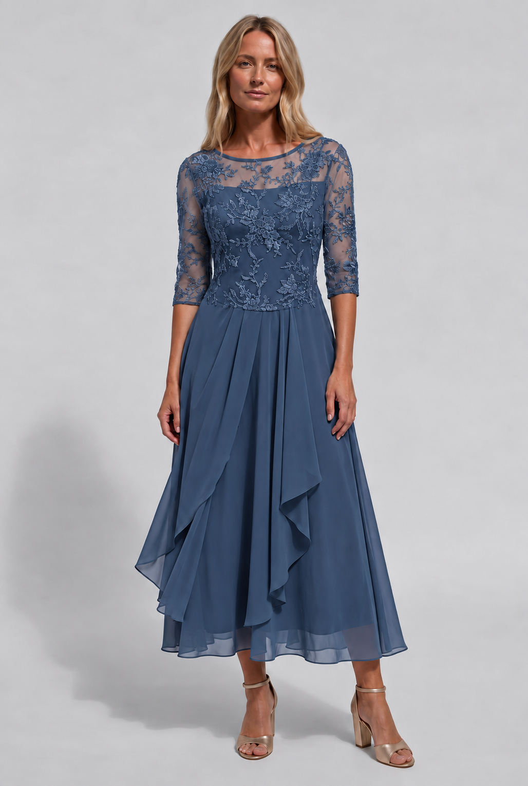 dames geborduurd flared midi jurk in blauw