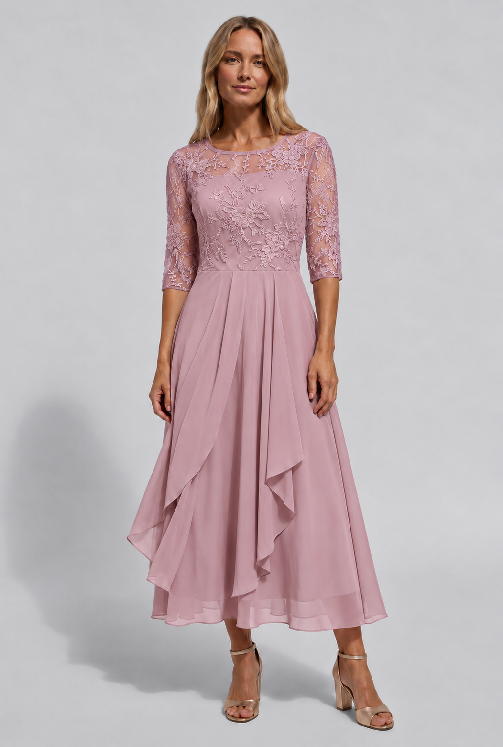 dames geborduurd flared midi jurk in roze