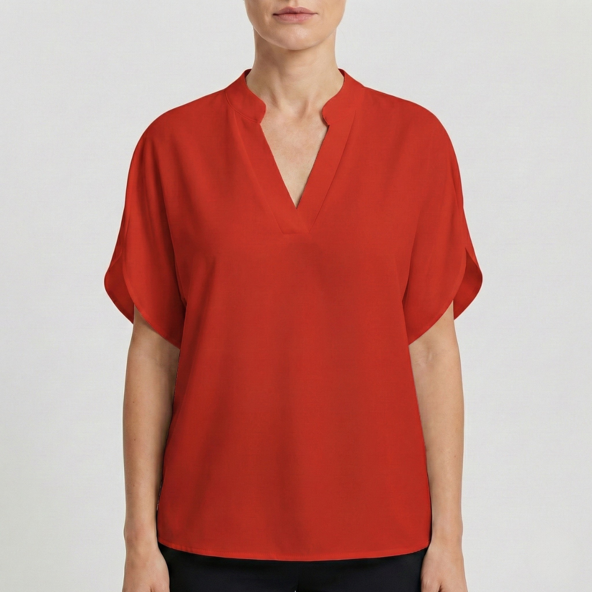 Refined Dames Blouse Met V-hals En Korte Mouwen