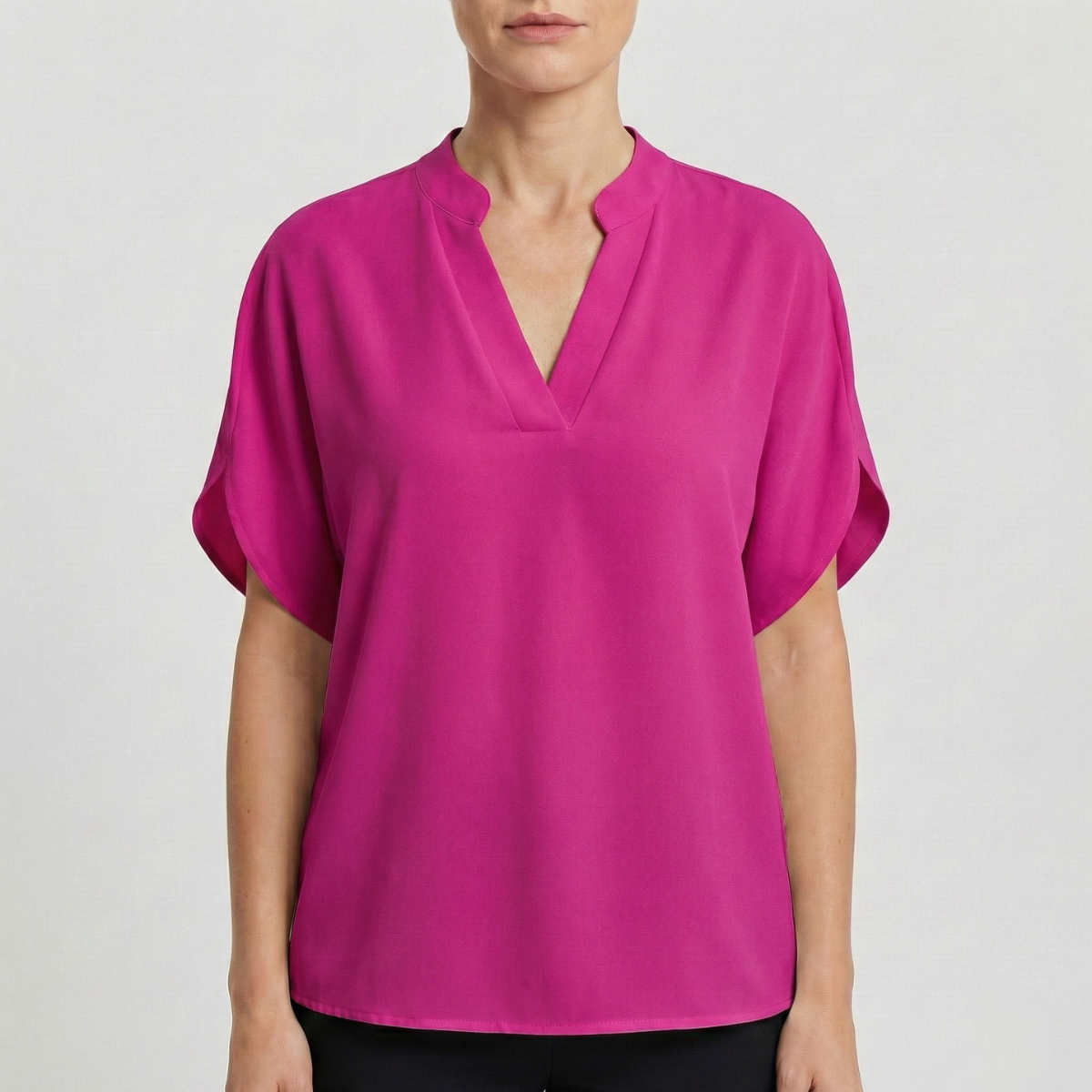 Refined Dames Blouse Met V-hals En Korte Mouwen