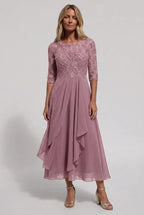 dames geborduurd flared midi jurk in roze