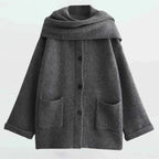dames gebreid vest met capuchon en knoopsluiting in donkergrijs