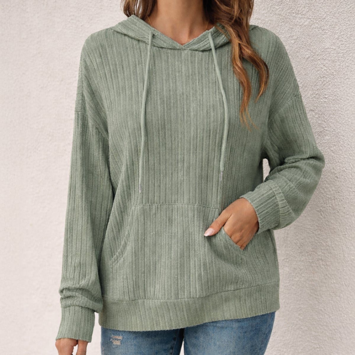 dames hoodie met capuchon en kangoeroe zak in groen