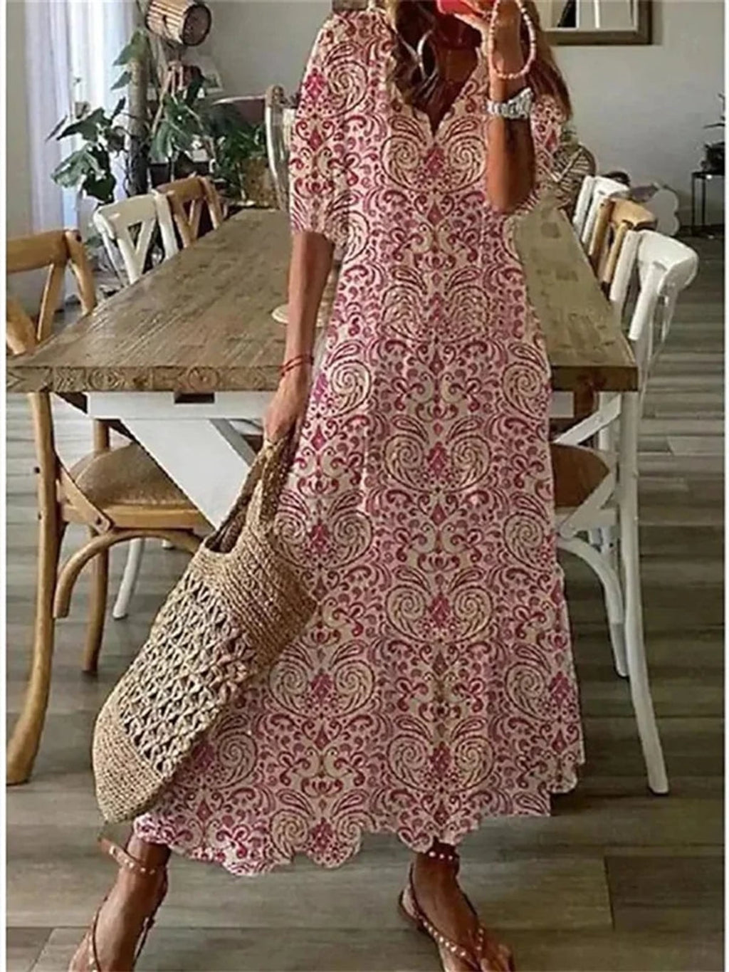 dames maxi jurk met v-hals en bloemenprint in rood