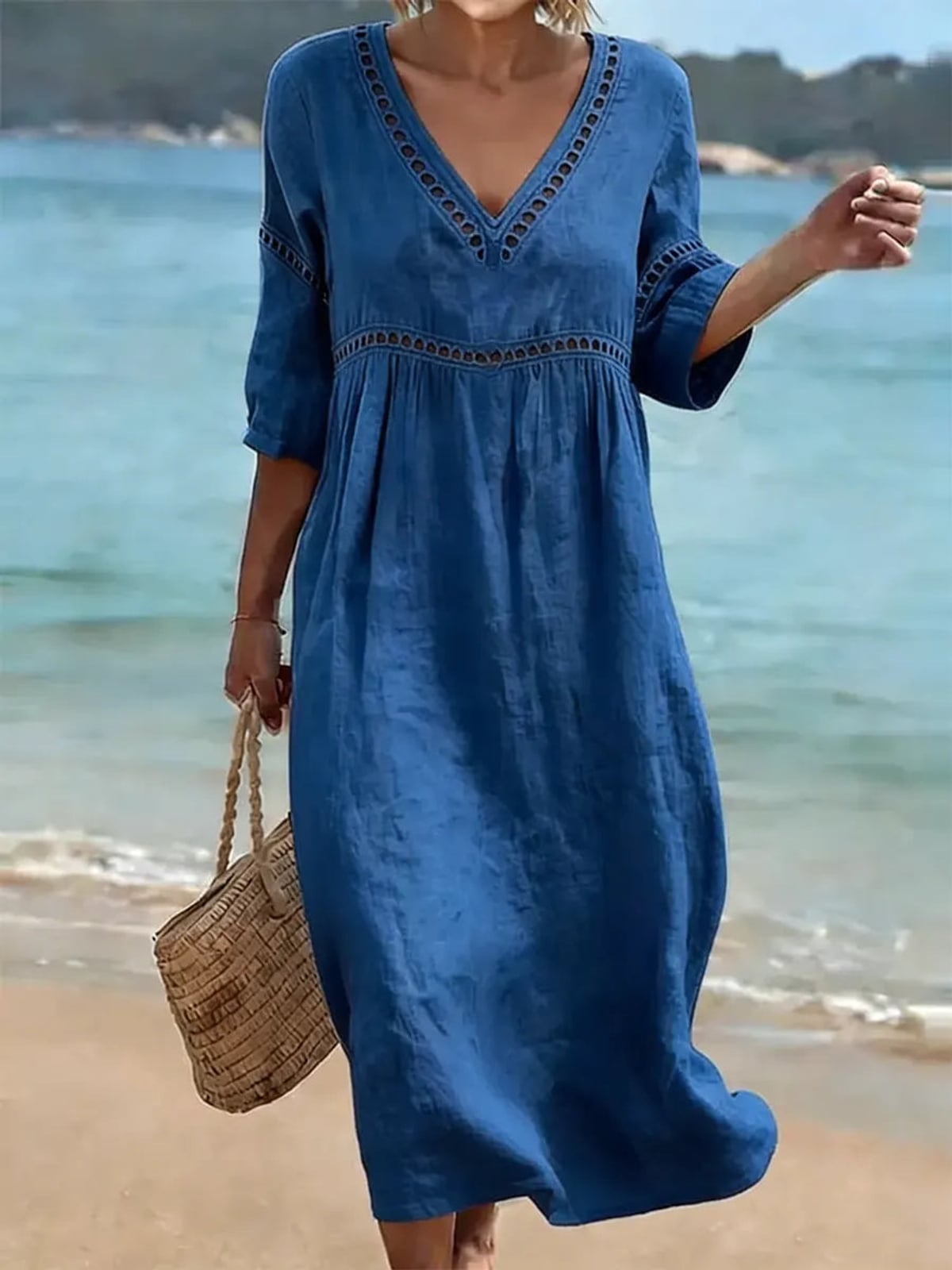 dames midi jurk met v-hals in marine