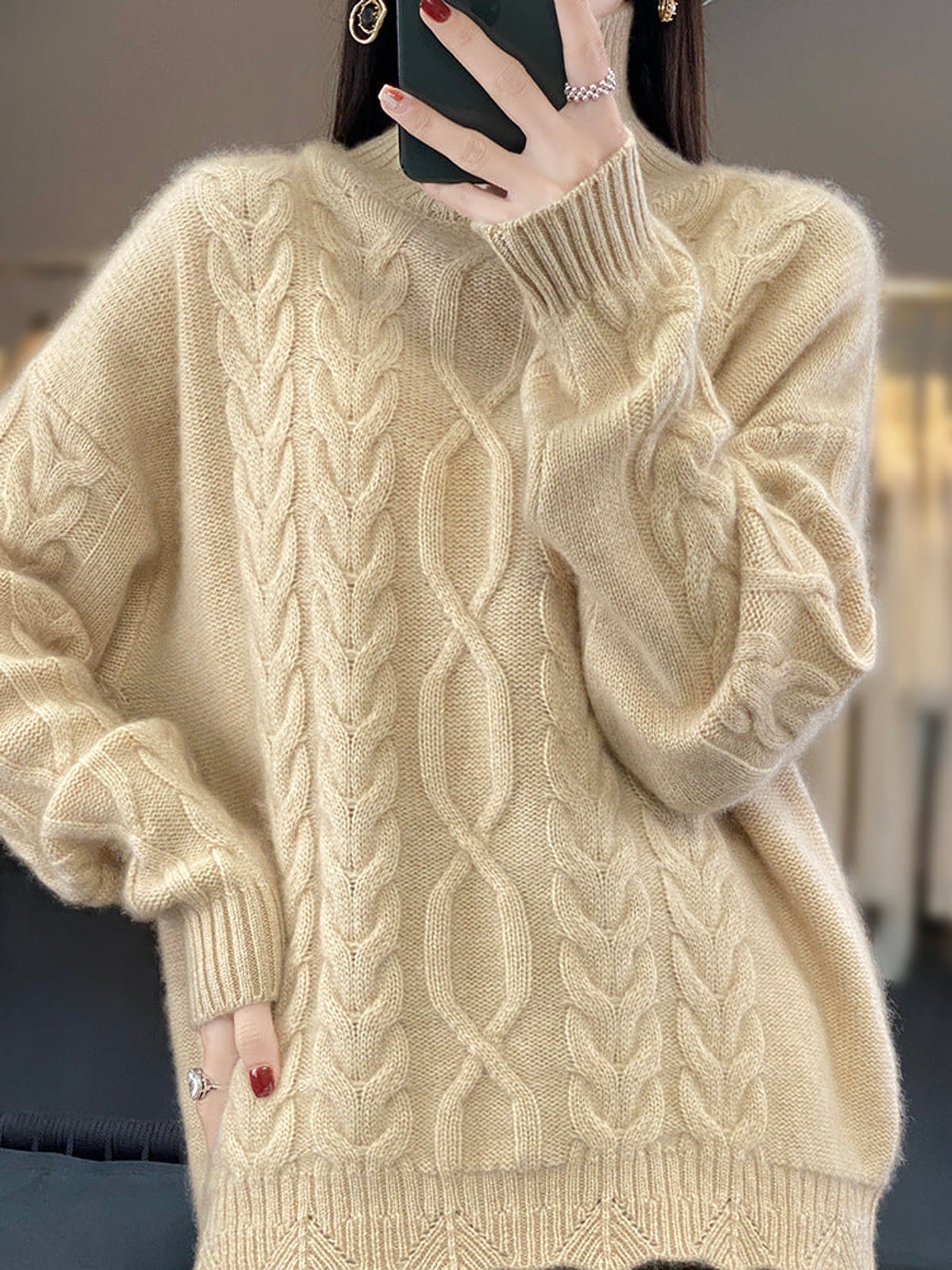 dames oversized mohair-look trui met kabel- en vlechtpatroon in natuurbeige