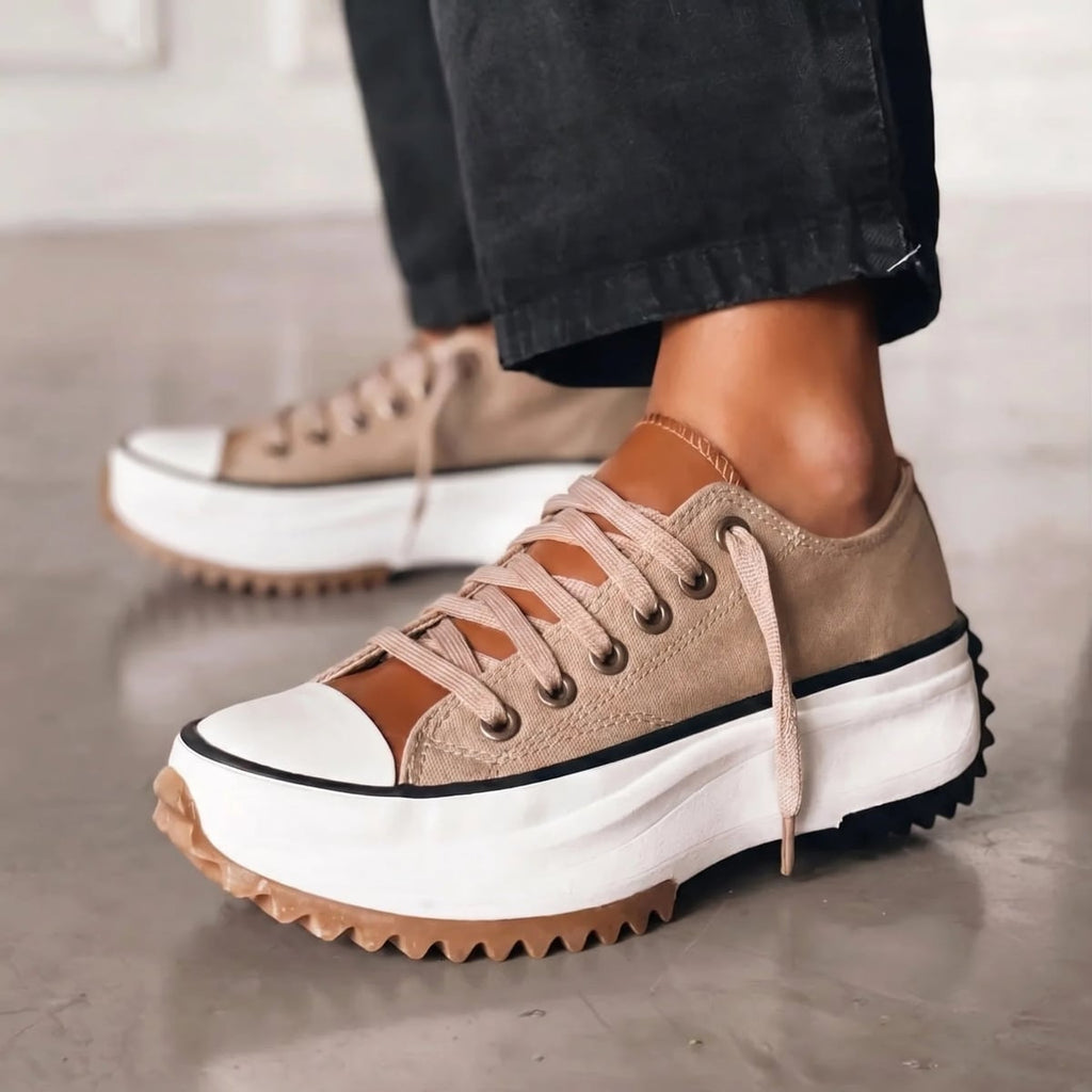 dames platform sneaker met vetersluiting in bruin