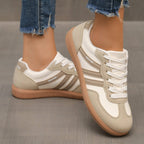 dames retro sneaker met brede neus in gebroken wit