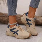 dames retro sneaker met vetersluiting in beige - blauw