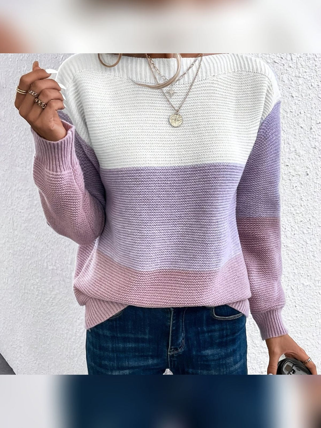dames trui met colorblock en ronde hals in lichtpaars