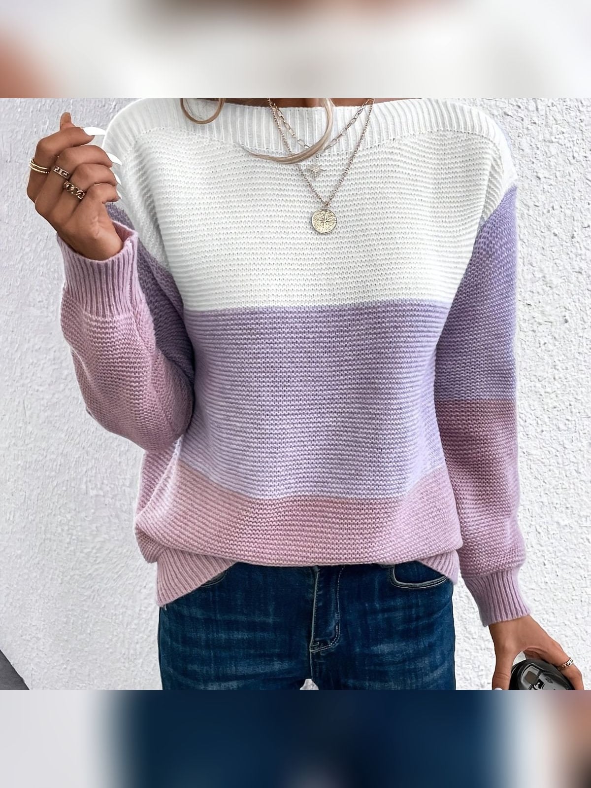 dames trui met colorblock en ronde hals in lichtpaars