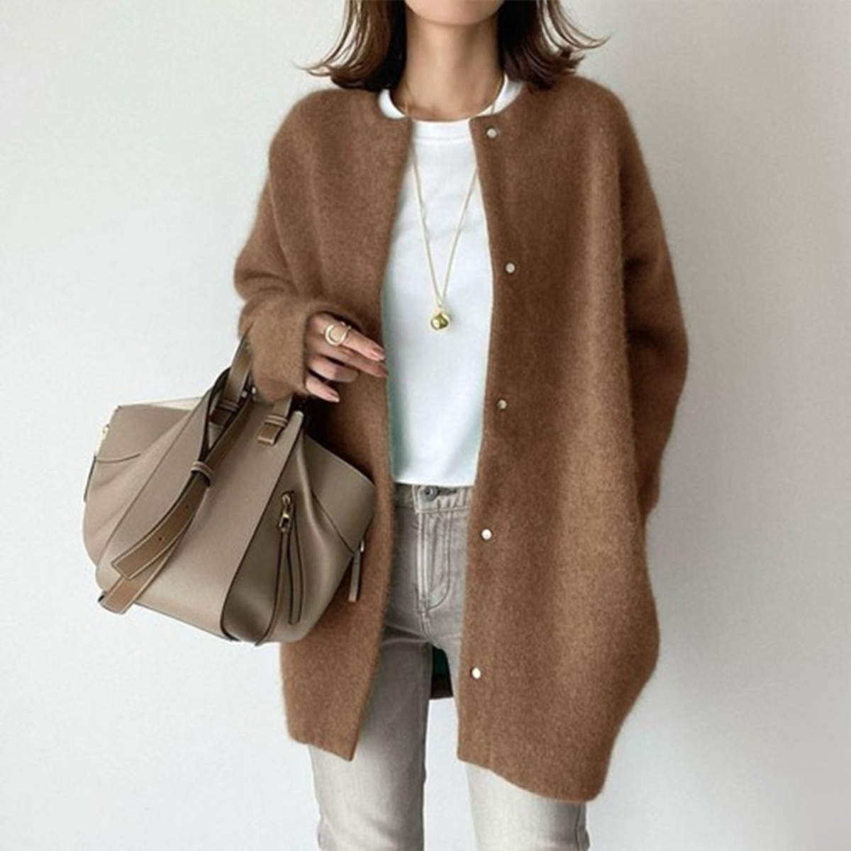 dames vest met lange mouw en ronde hals in caramel