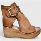 dames wedge sandalen met gesp in bruin