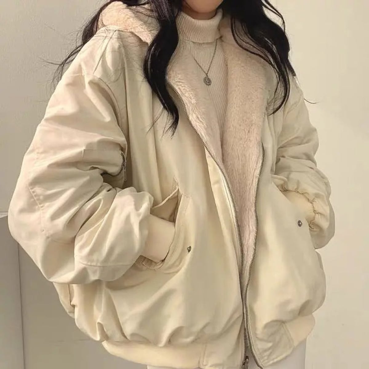 dames winterjas oversized met sherpa voering in beige