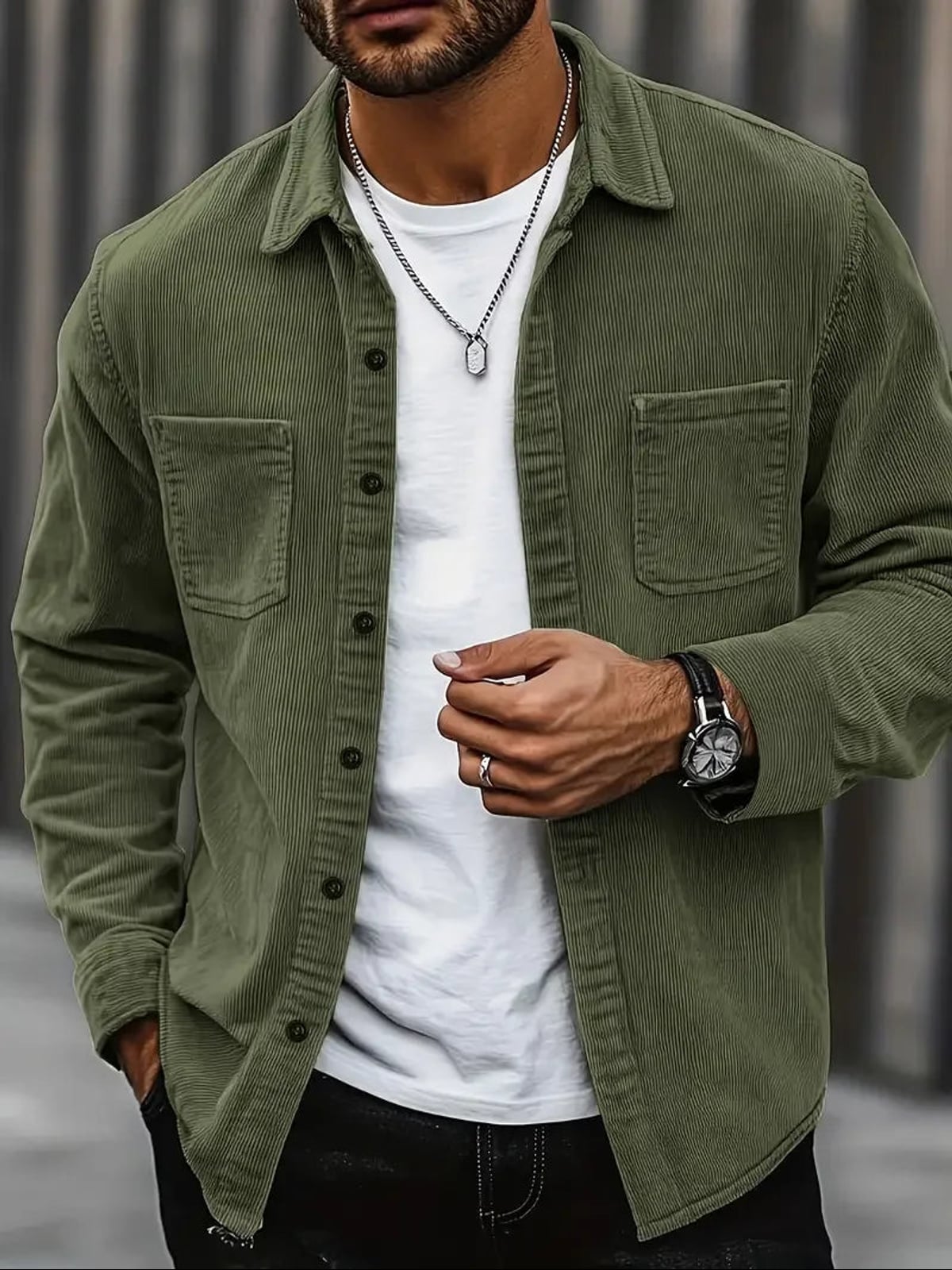 heren overshirt met borstzakken in groen