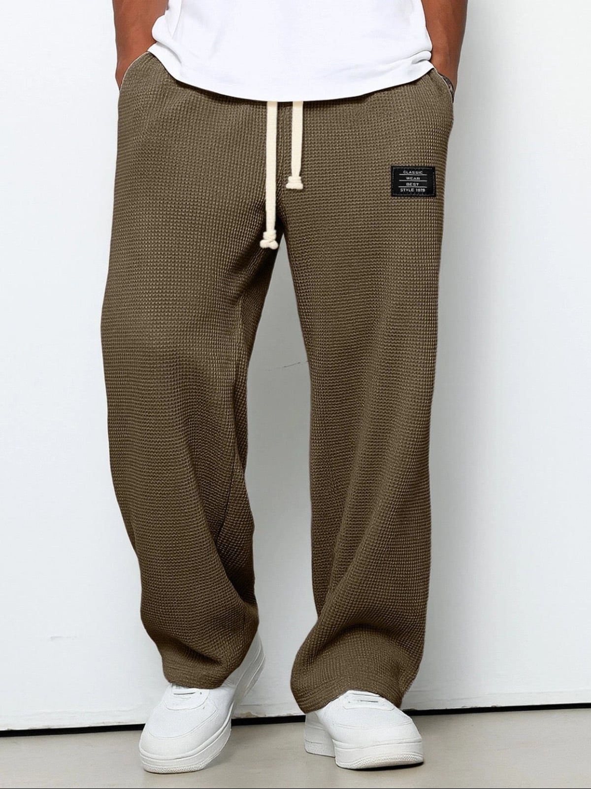 heren relaxed fit broek met vetersluiting in donkerbruin