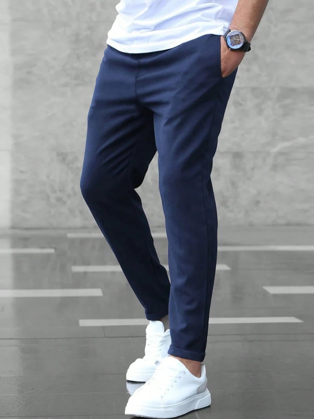 heren slim fit broek met elastische band in donkerblauw
