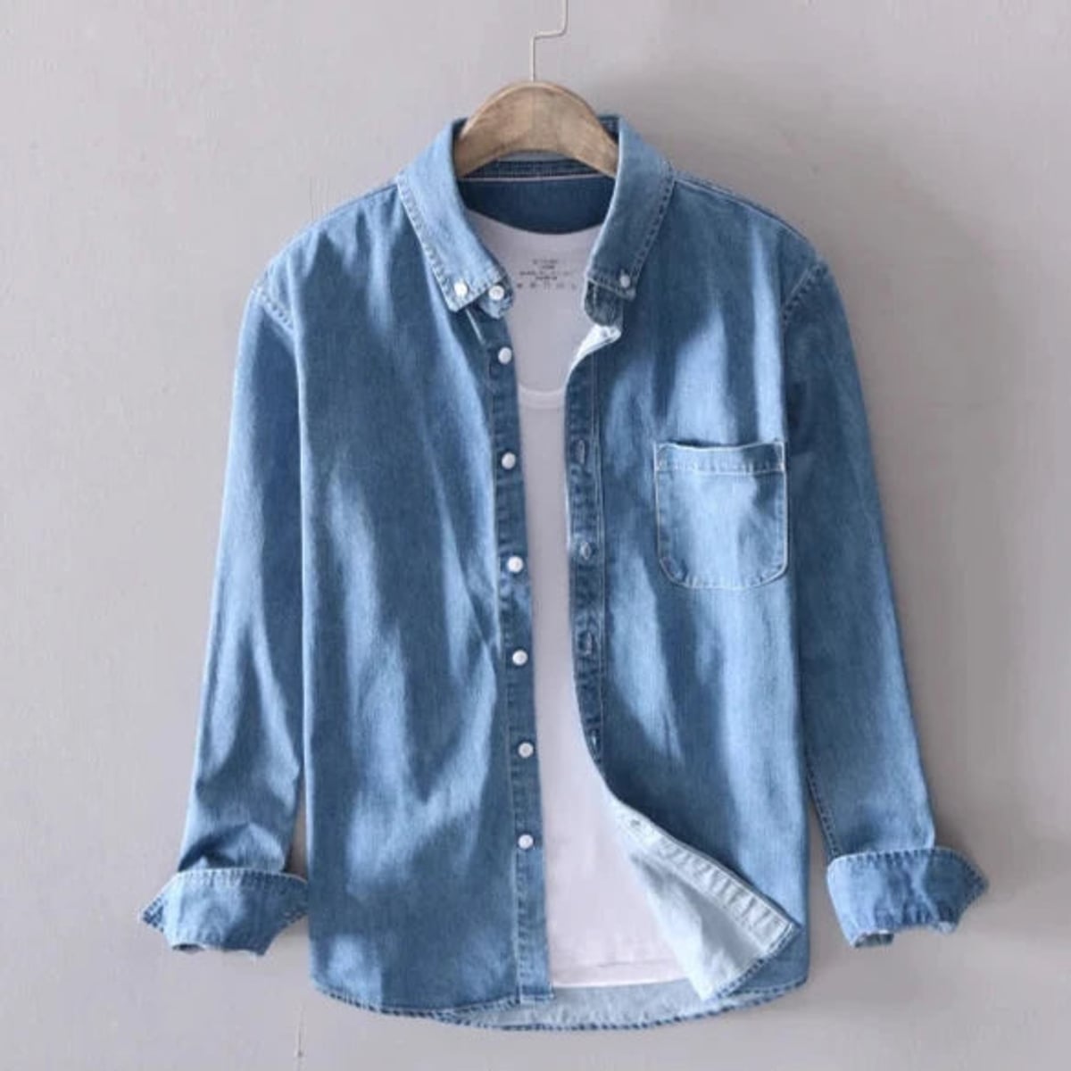 heren slim fit denim overhemd met borstzakken in donkerblauw