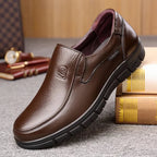 heren slip-on loafer met brede neus in bruin