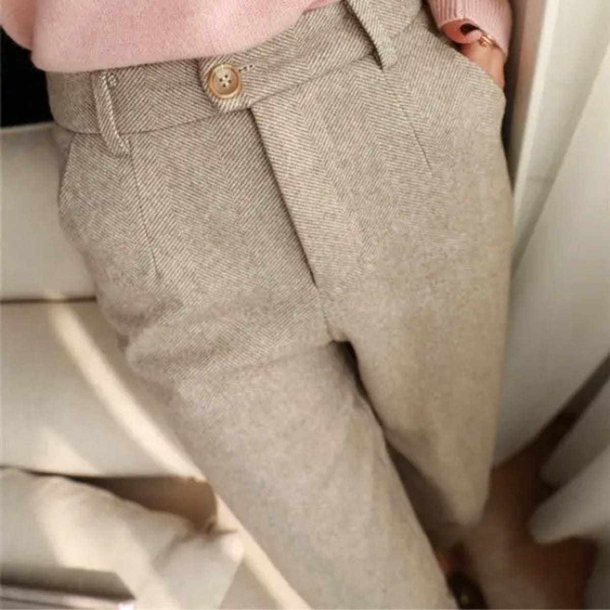 heren tailored fit broek met visgraatpatroon in beige