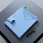 heren v-hals trui met rechte snit in licht blauw