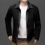 heren vest met knopen en denim kraag in zwart
